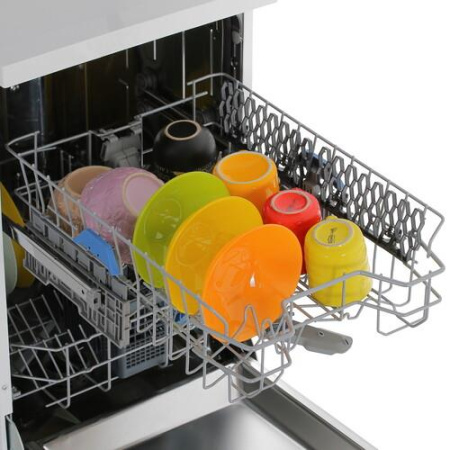 Посудомоечная машина Beko DVS050R01W белый