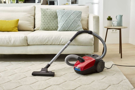 Пылесос Philips PowerGo FC8293/01 красный/черный